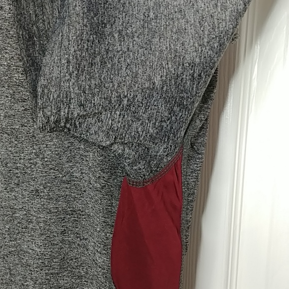 NWT! Virginia Tech T-shirt - Picture 7 of 8